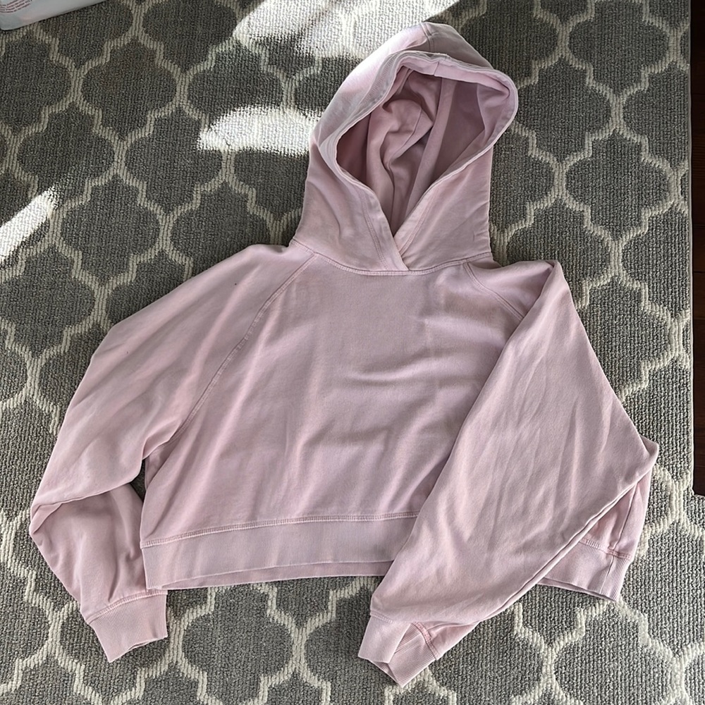 Oversized cropped hoodie